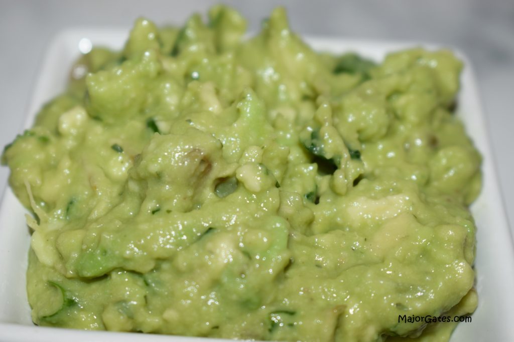 Easy Creamy Guacamole