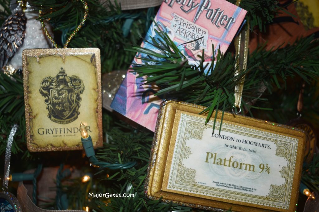 DIY Hogwarts Ticket Ornament · Major Gates