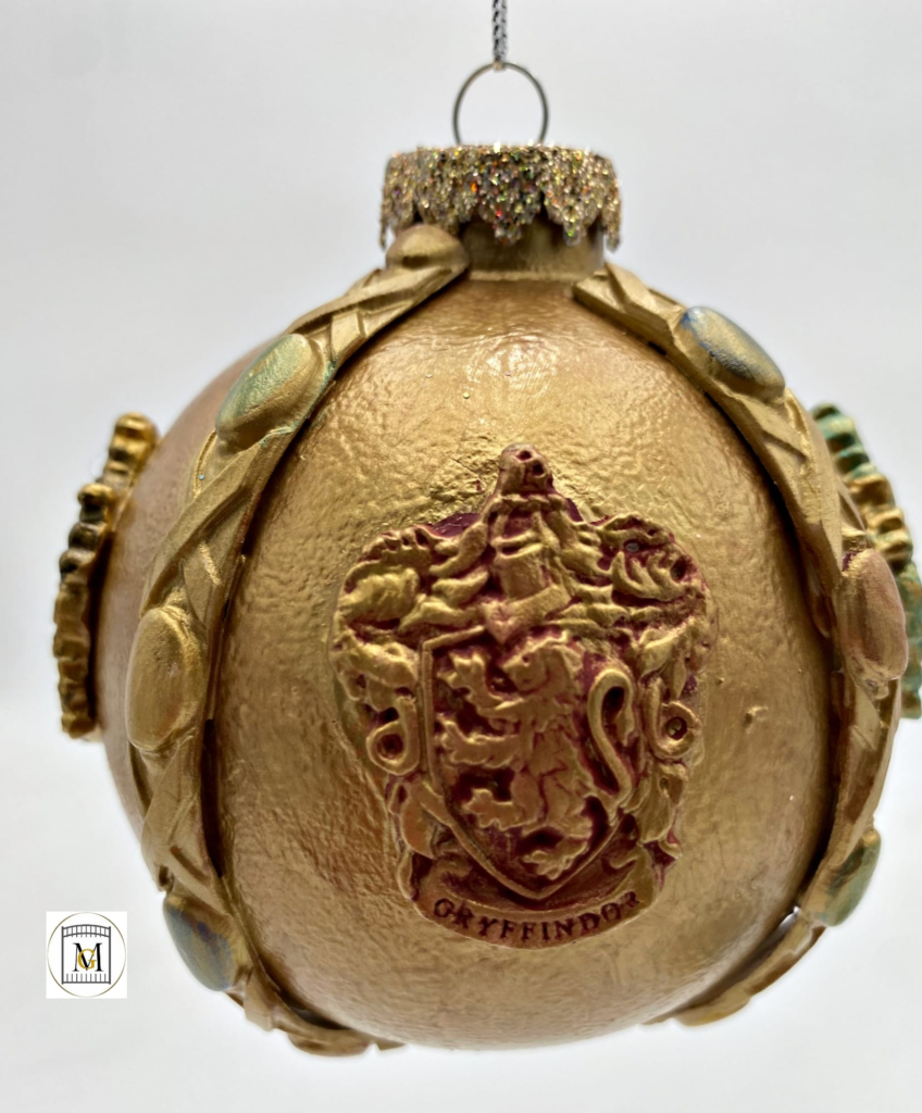 DIY Hogwarts Harry Potter Ornaments