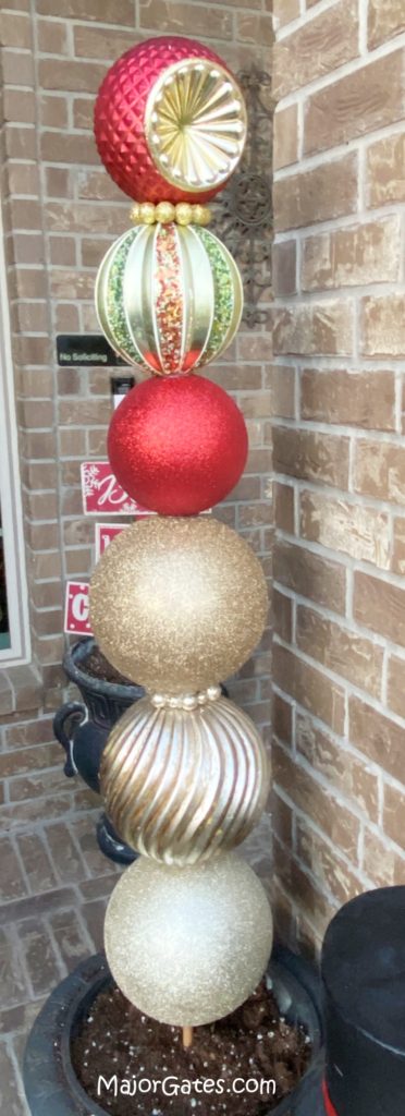 DIY Christmas Topiary