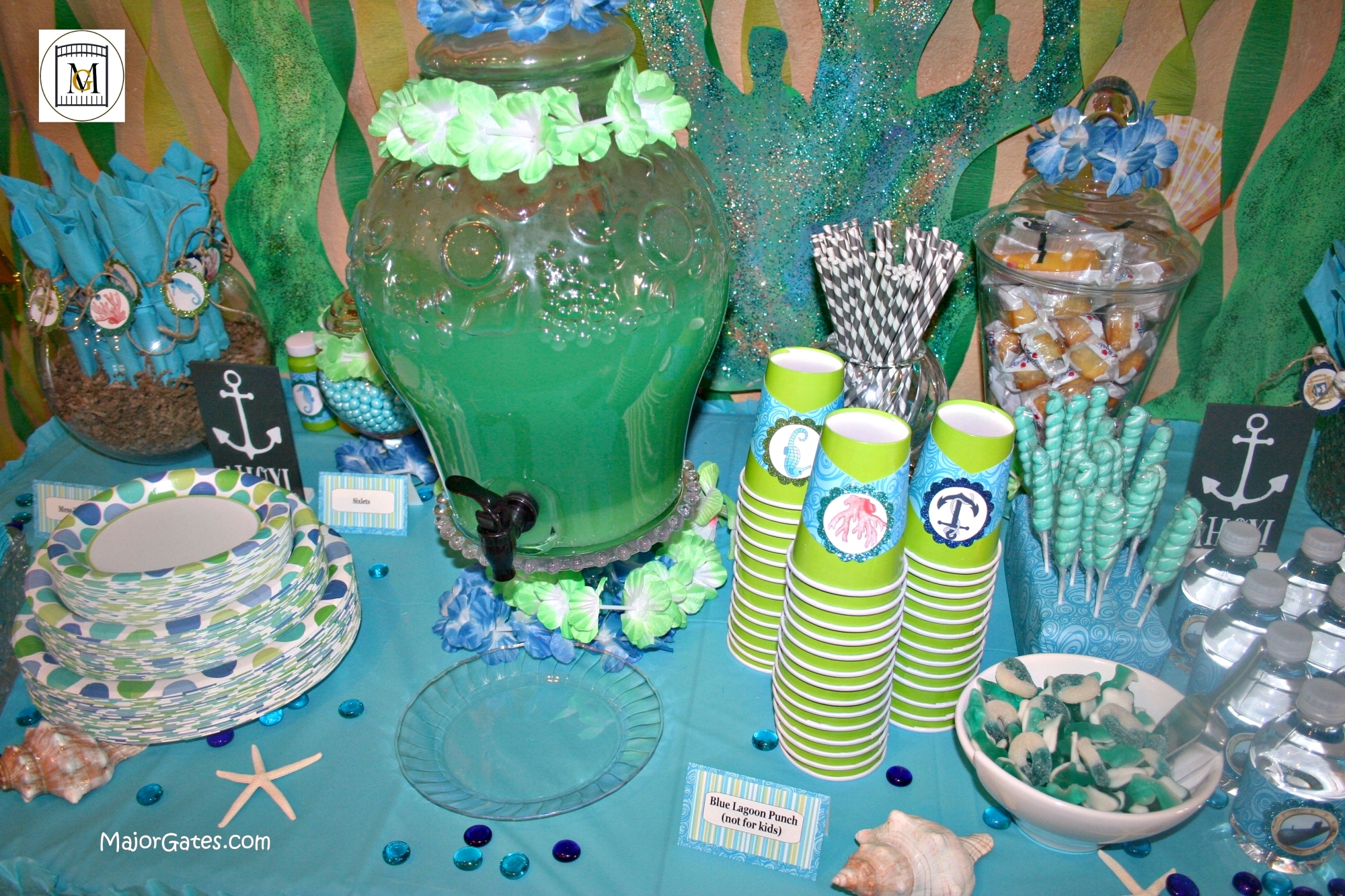 Beach Party Ideas for the Backyard: Kids will love these!  Beach birthday  party, Kids party themes, Kids party table decorations